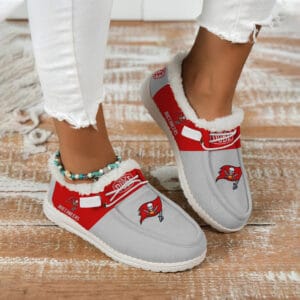 Tampa Bay Buccaneers Fuzzy Dude Shoes Winter Collection AMCFDUDE000029