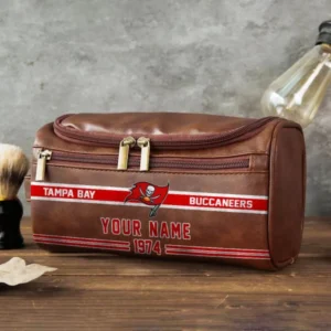 Tampa Bay Buccaneers Walsh Travel Leather Toiletry Bag AMCTLB067
