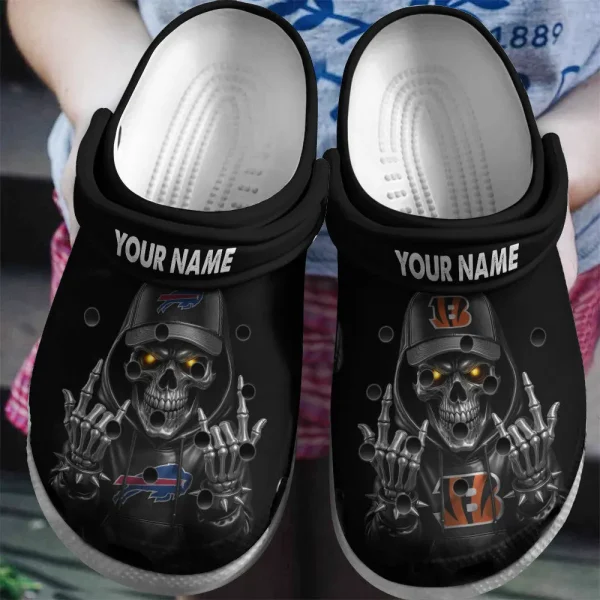 Cincinnati Bengals Football Team US Skull Art Clogs Shoes Custom Name Gift For Fan AMCACS000100